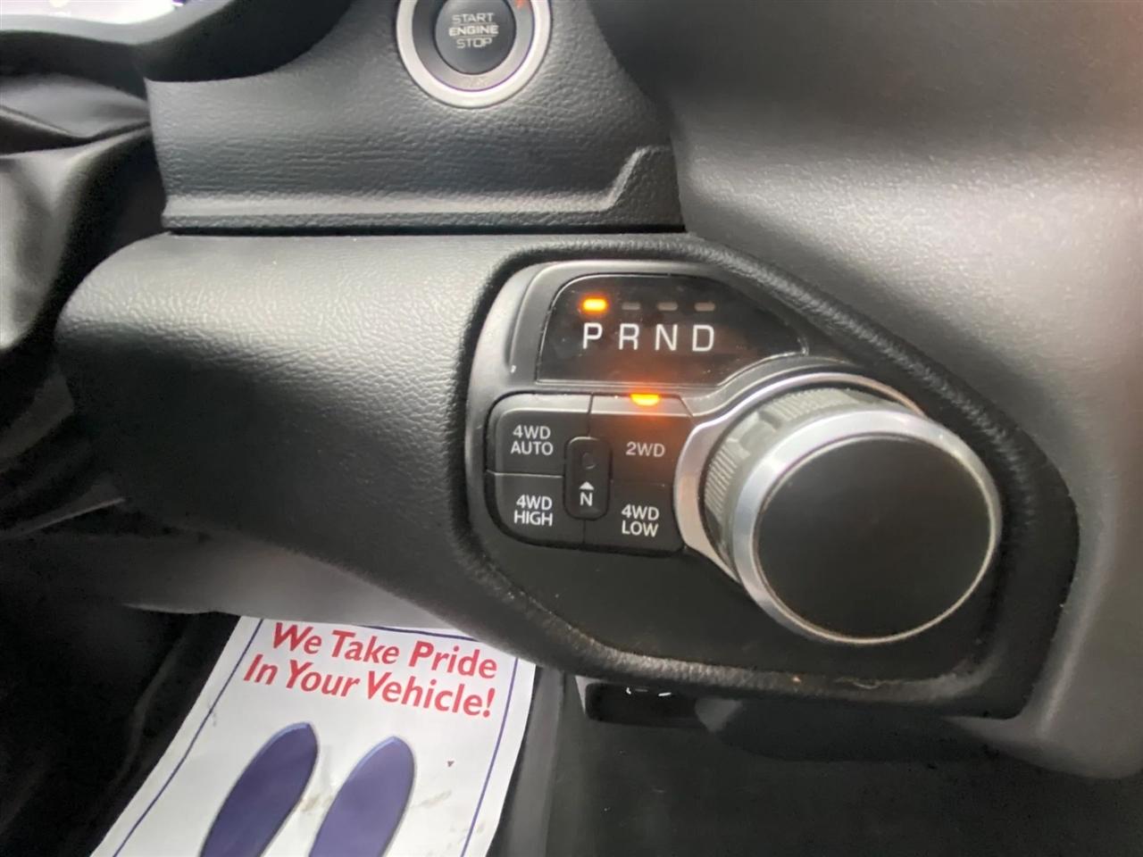 RAM 1500 Big Horn Crew Cab LWB 4WD 2022