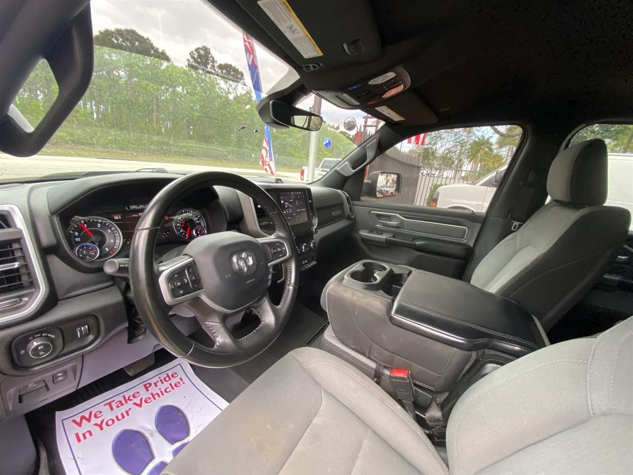 RAM 1500 Big Horn Crew Cab LWB 4WD 2022