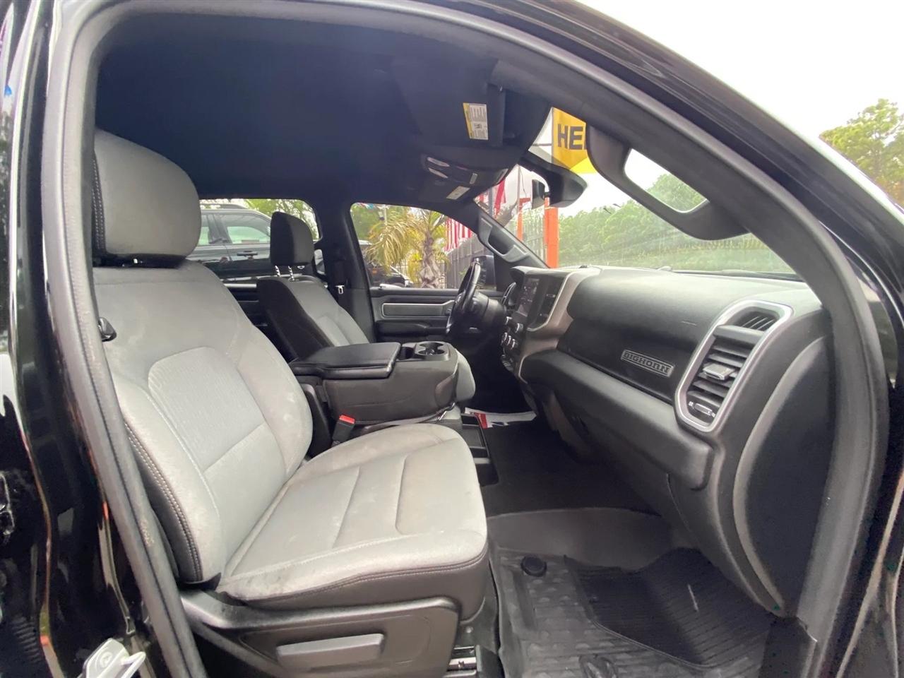 RAM 1500 Big Horn Crew Cab LWB 4WD 2022