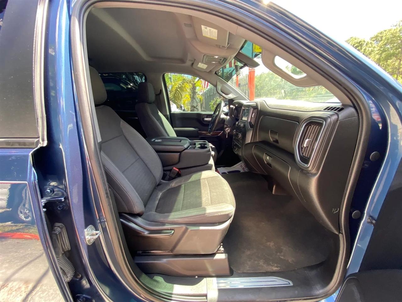 Chevrolet Silverado 1500 LT Crew Cab 2WD 2019