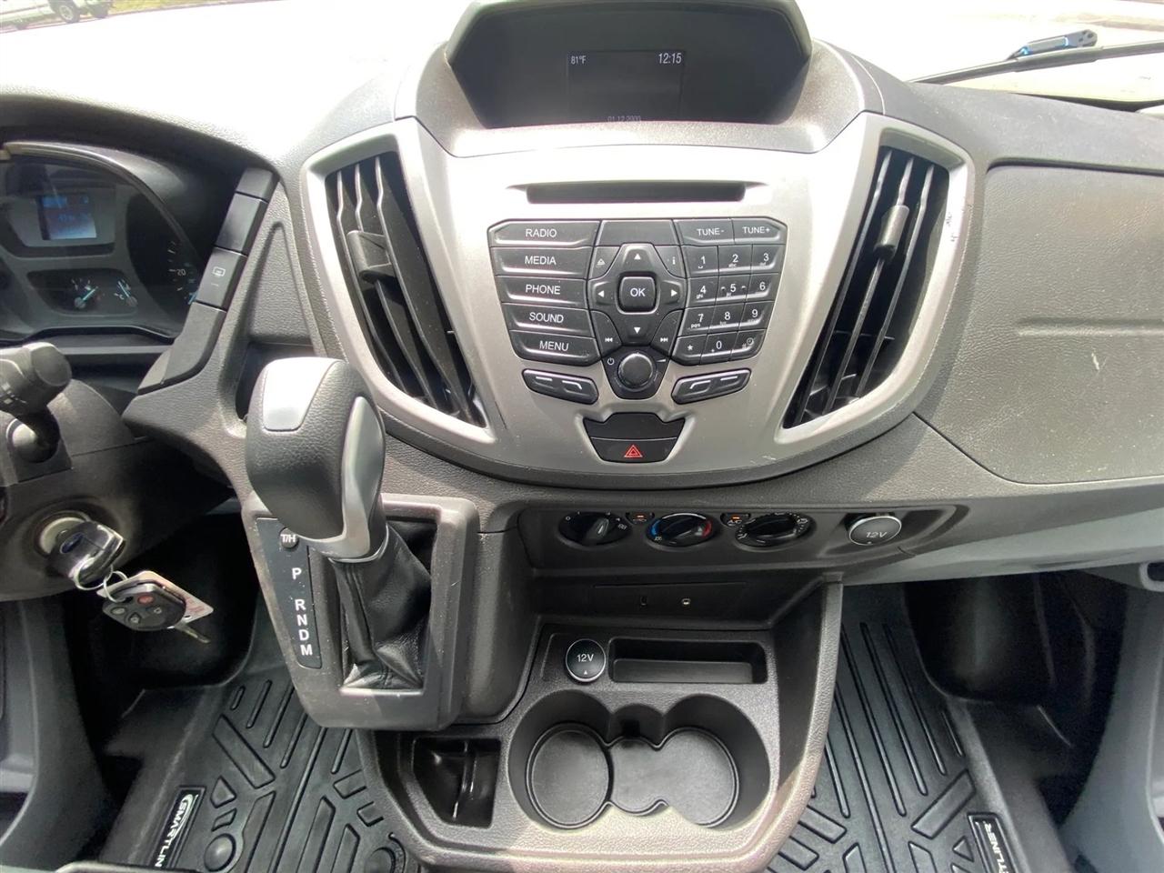 Ford Transit 350 Wagon Med. Roof XLT w/Sliding Pass. 148-in. WB 2016