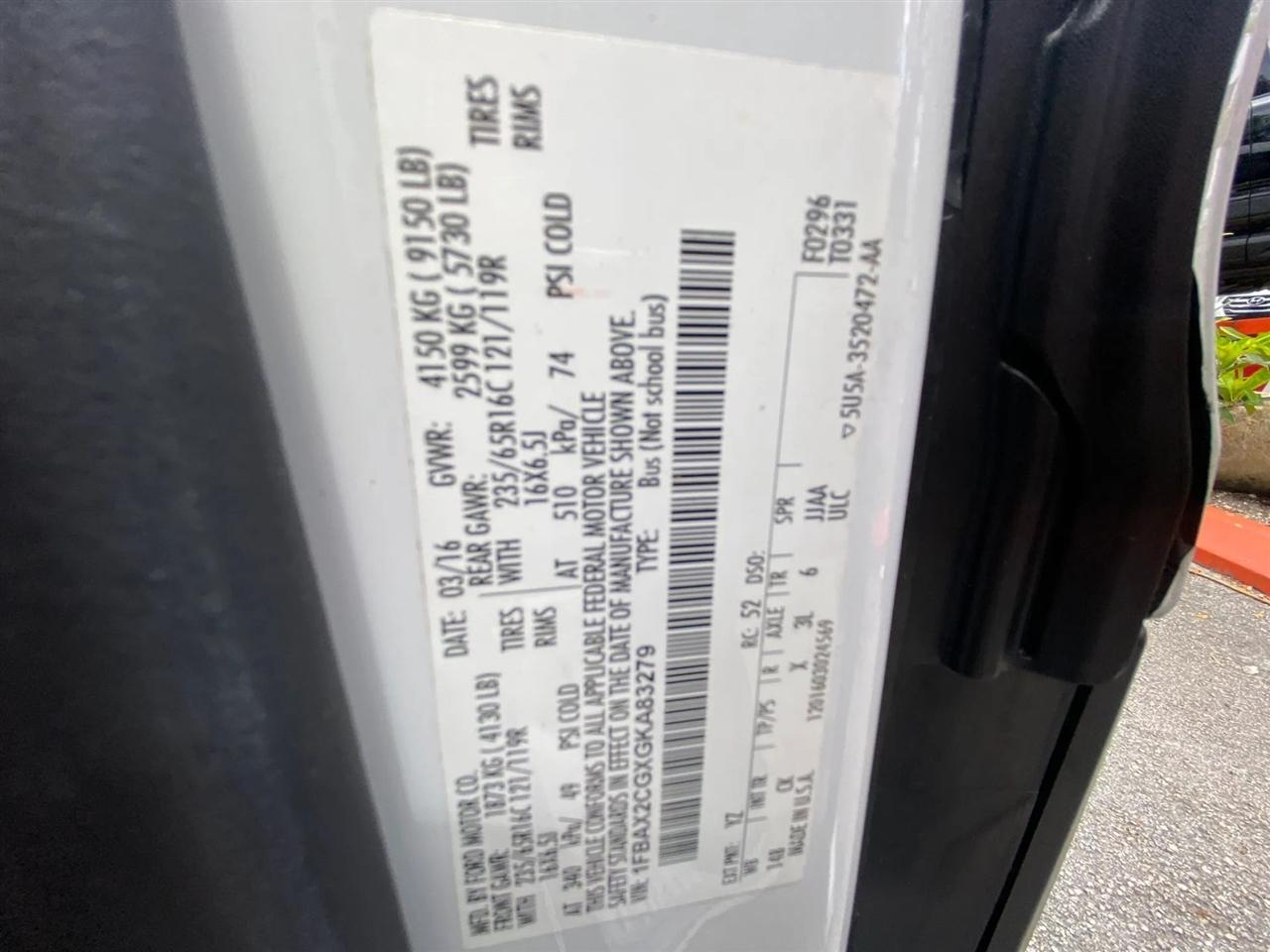 Ford Transit 350 Wagon Med. Roof XLT w/Sliding Pass. 148-in. WB 2016