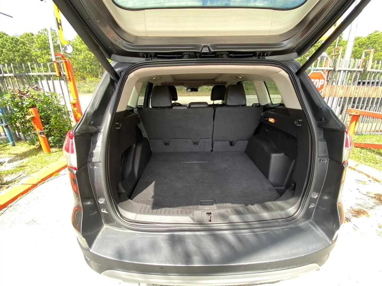 Ford Escape SE FWD 2016