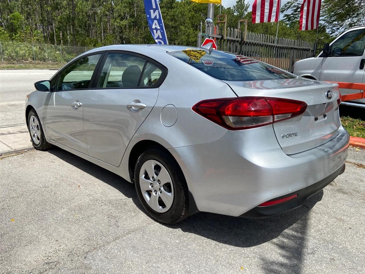 Kia Forte LX 6A 2018