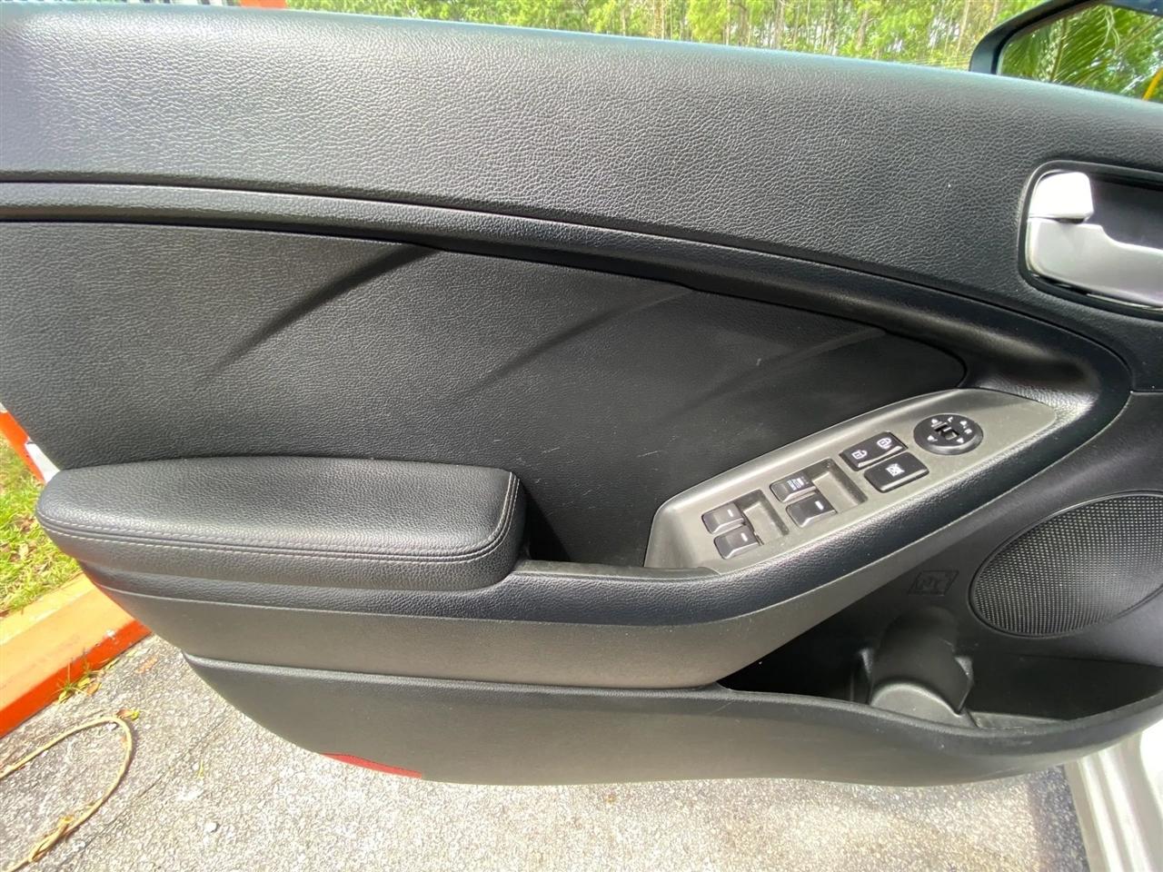 Kia Forte LX 6A 2018