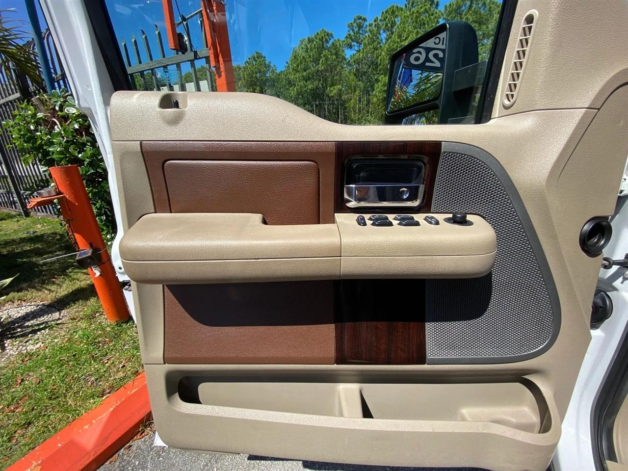 Ford F-150 Lariat SuperCrew 2WD 2008