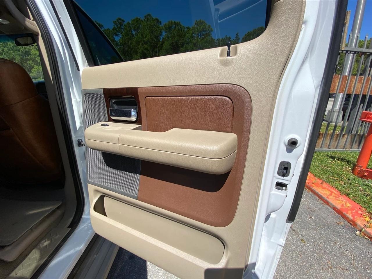 Ford F-150 Lariat SuperCrew 2WD 2008