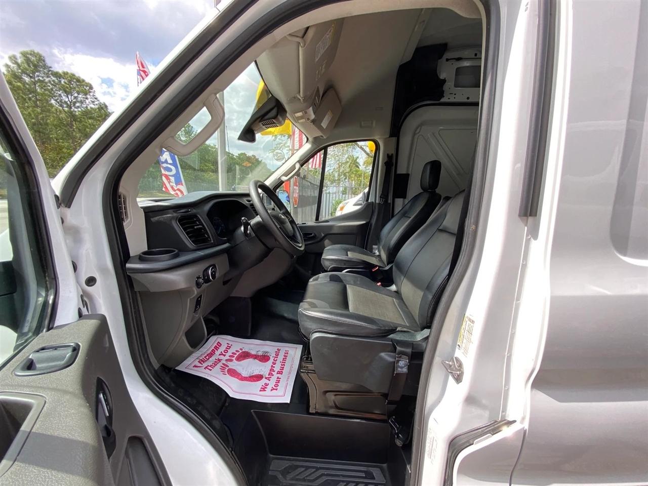 Ford Transit 250 Van High Roof w/Sliding Pass. 148-in. WB EL 2022