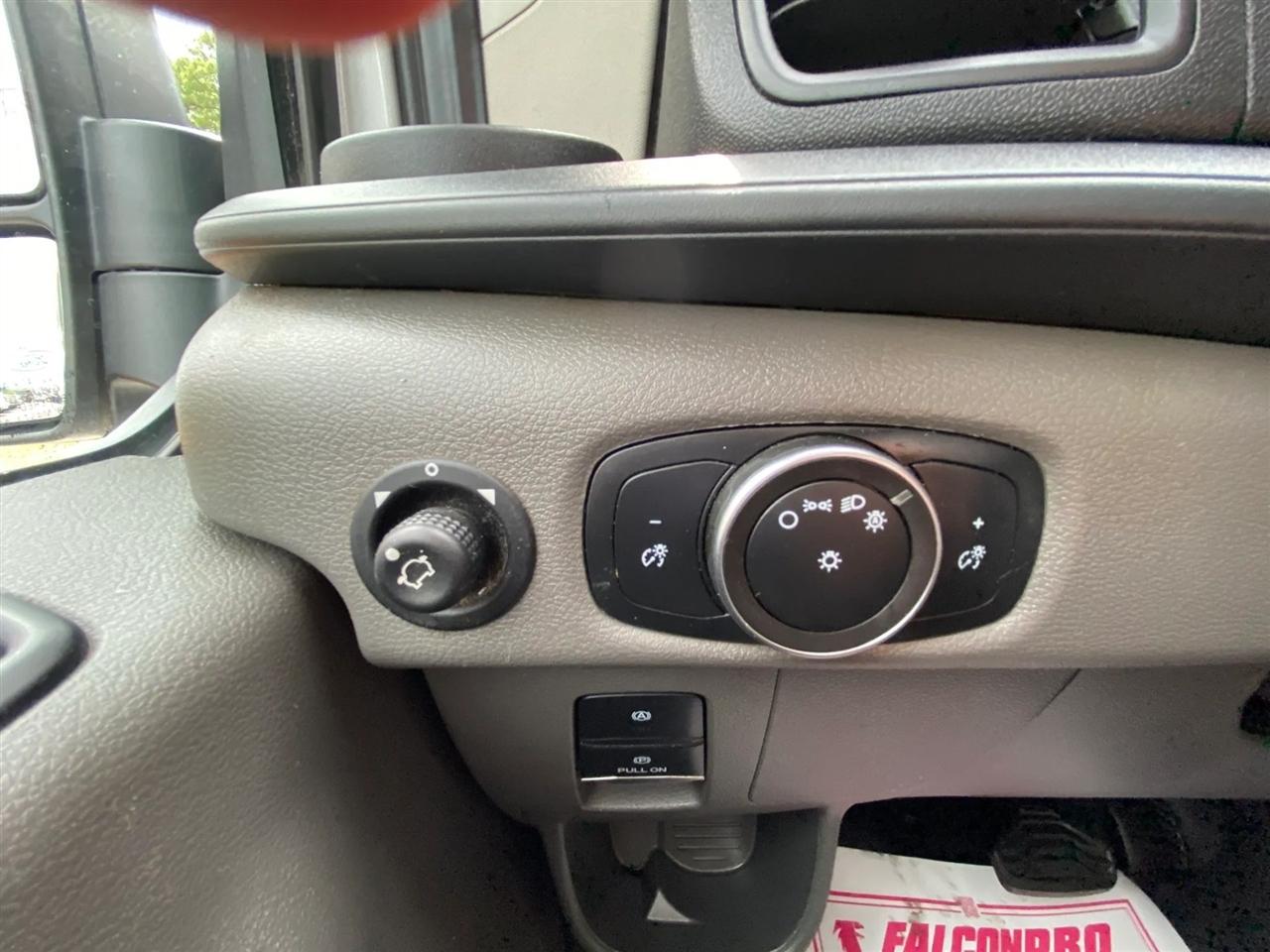 Ford Transit 250 Van High Roof w/Sliding Pass. 148-in. WB EL 2022