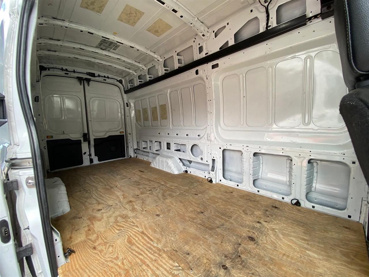 Ford Transit 250 Van High Roof w/Sliding Pass. 148-in. WB EL 2022