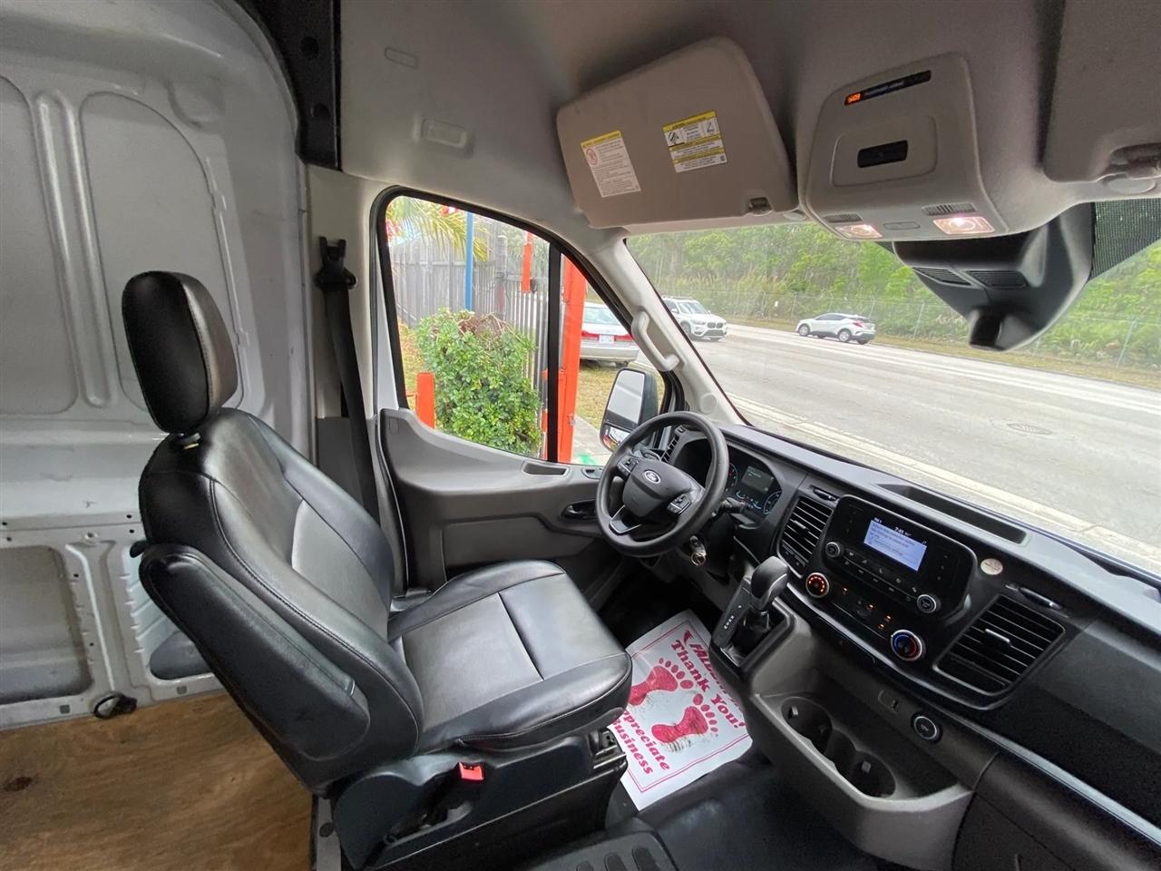 Ford Transit 250 Van High Roof w/Sliding Pass. 148-in. WB EL 2022