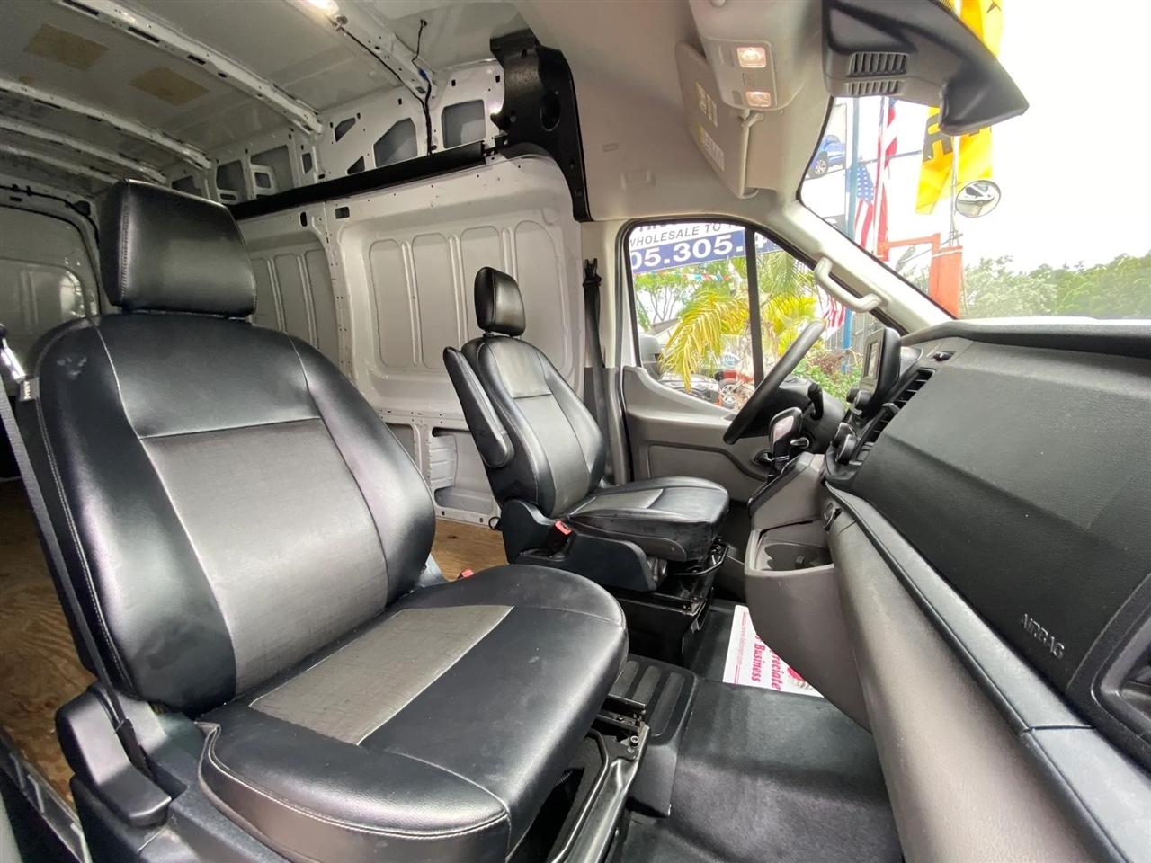 Ford Transit 250 Van High Roof w/Sliding Pass. 148-in. WB EL 2022