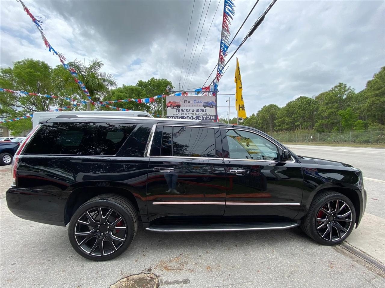 GMC Yukon XL Denali 4WD 2018