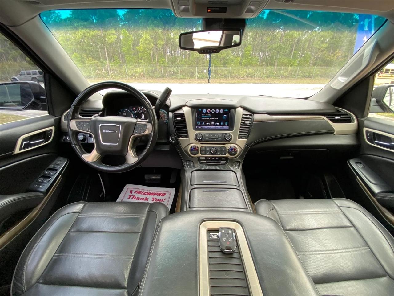 GMC Yukon XL Denali 4WD 2018