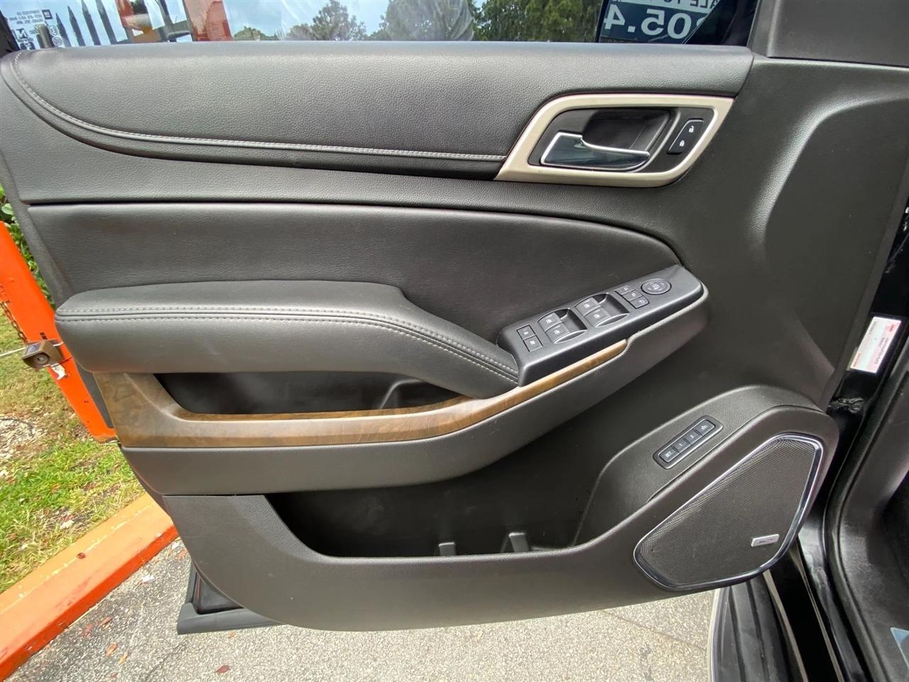 GMC Yukon XL Denali 4WD 2018