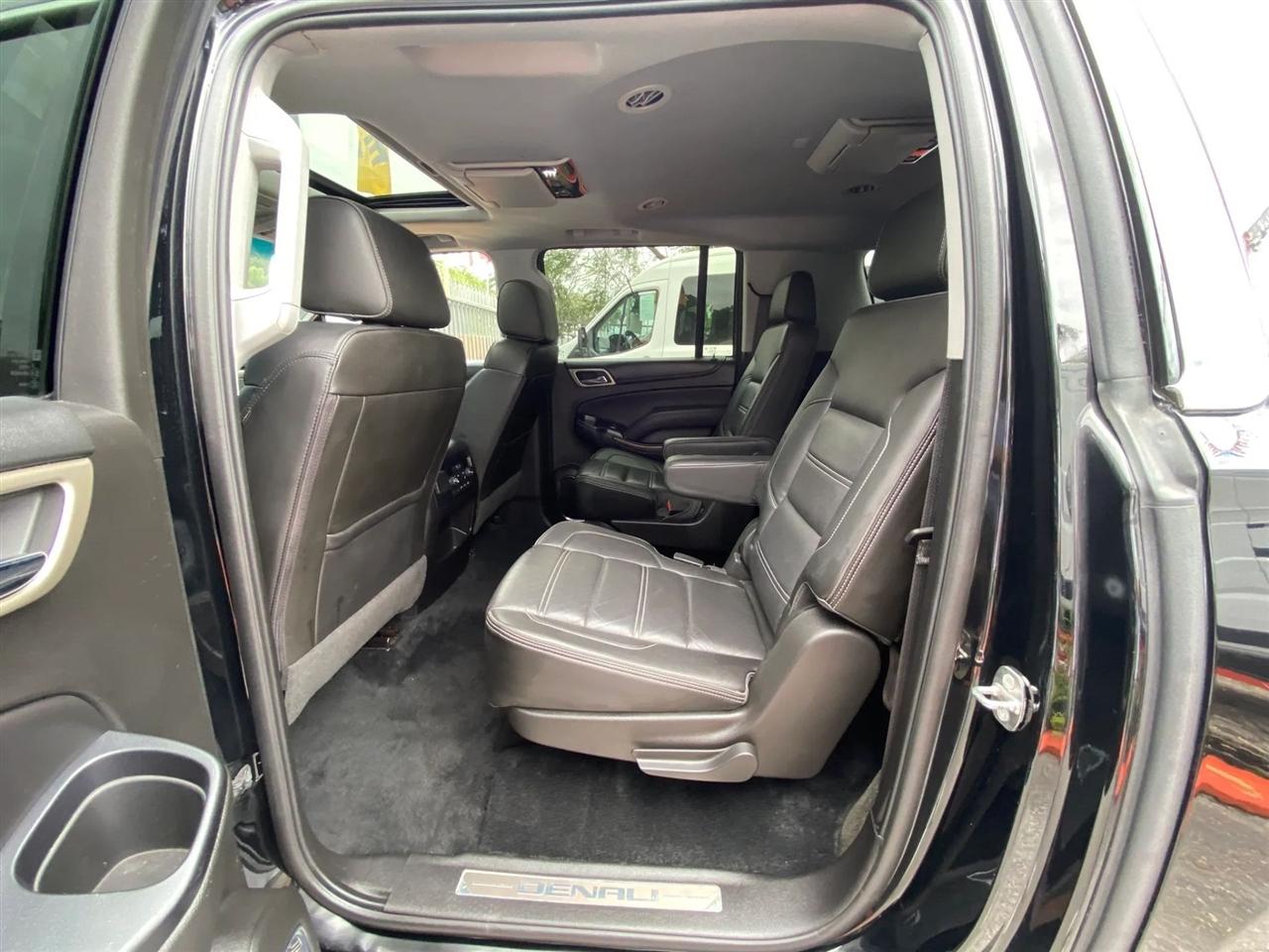GMC Yukon XL Denali 4WD 2018