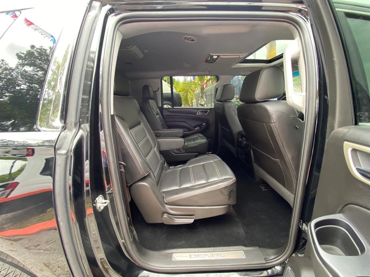 GMC Yukon XL Denali 4WD 2018