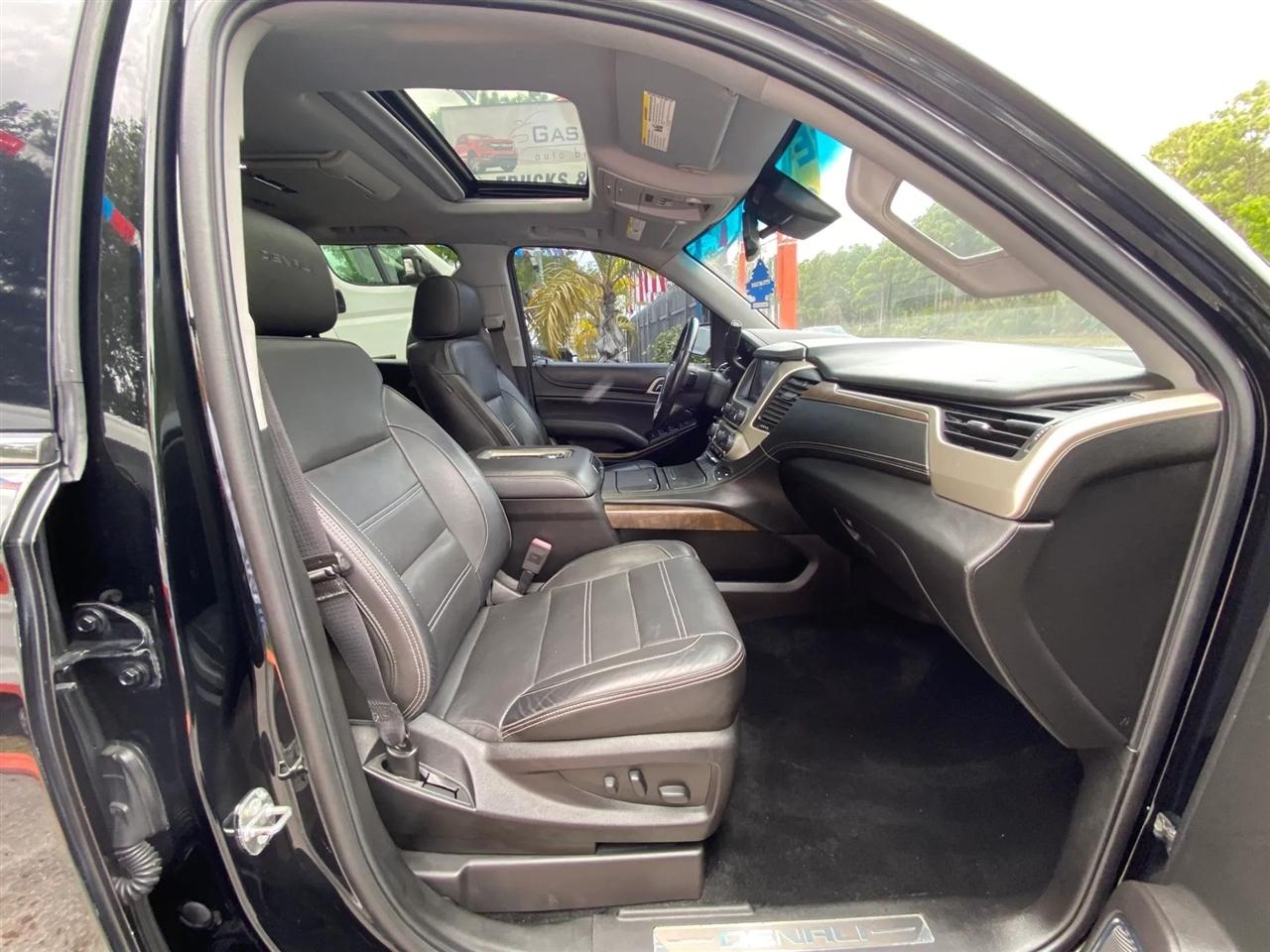 GMC Yukon XL Denali 4WD 2018