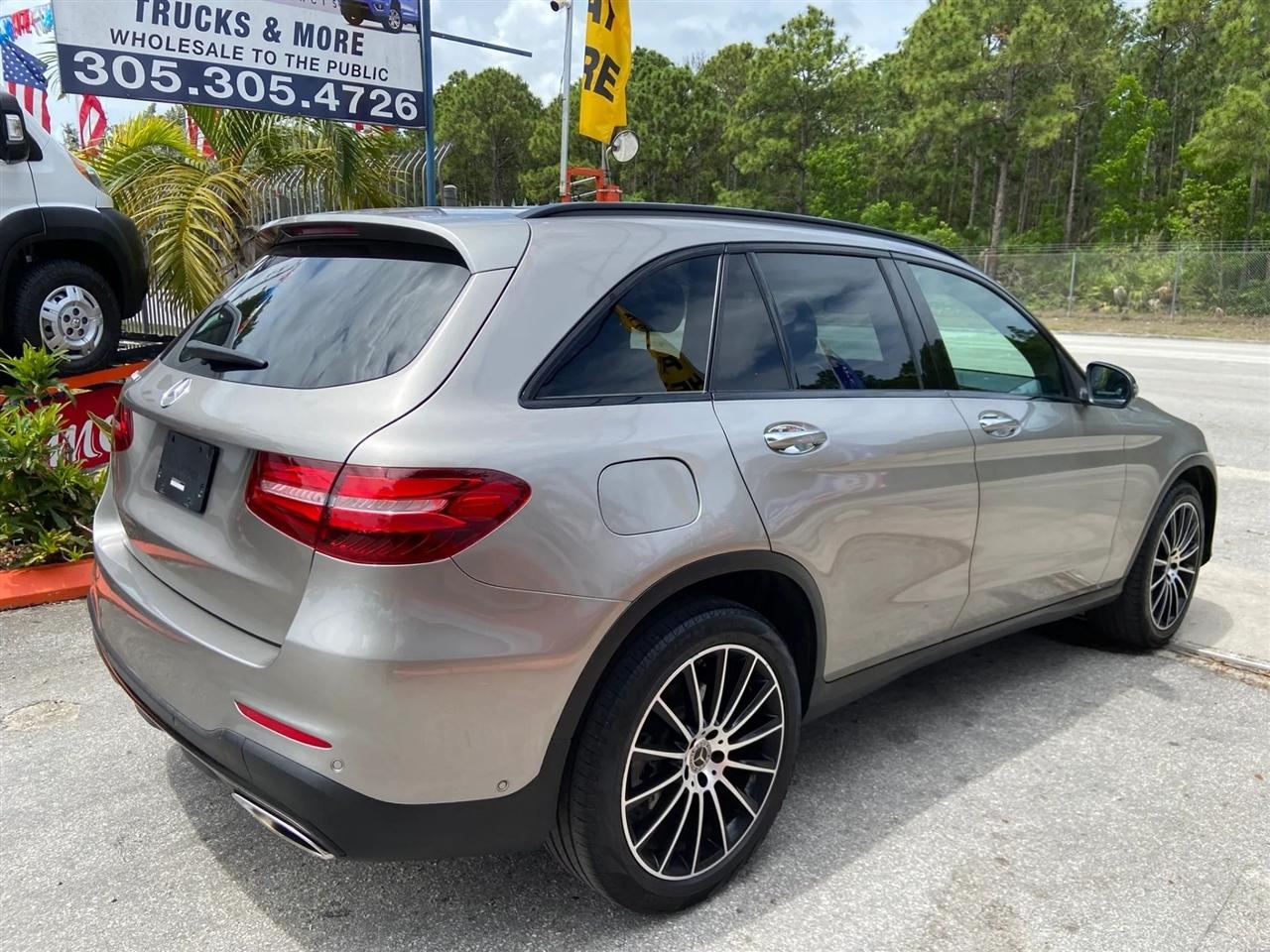 Mercedes-Benz GLC-Class GLC300 2019