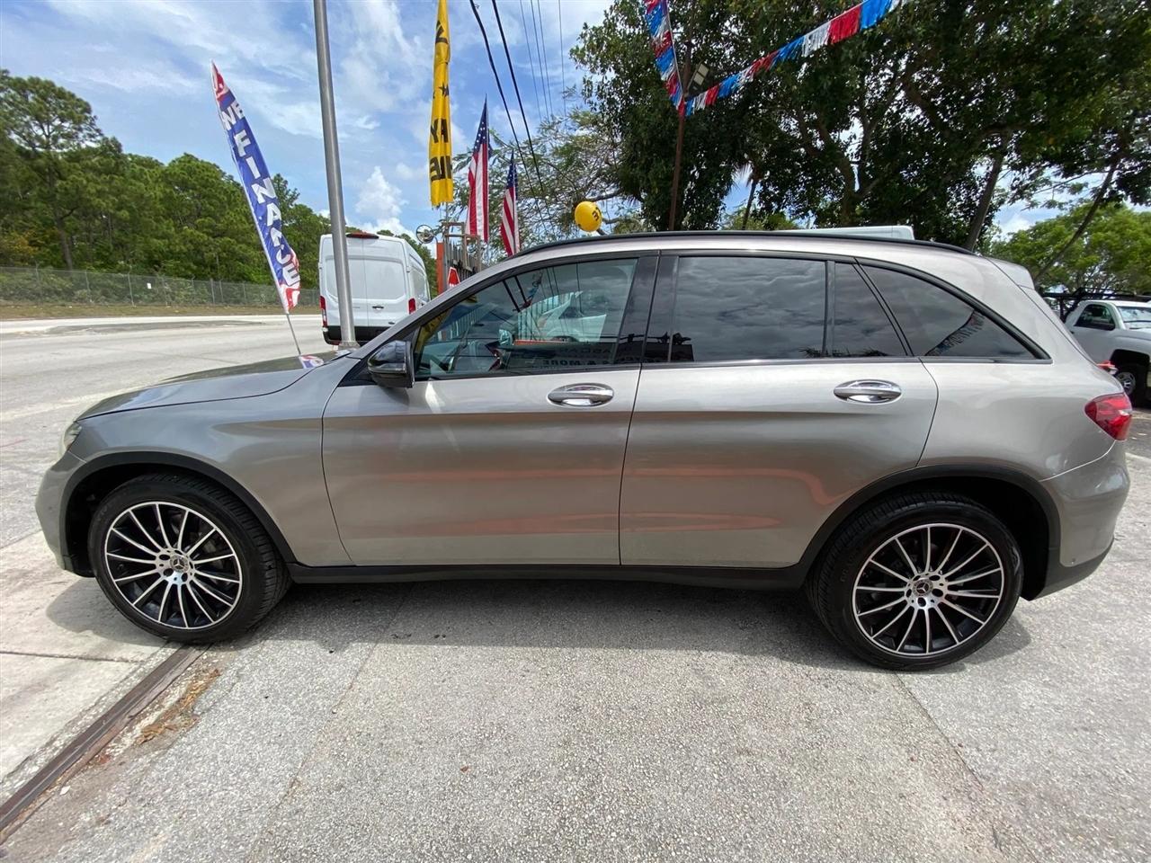 Mercedes-Benz GLC-Class GLC300 2019