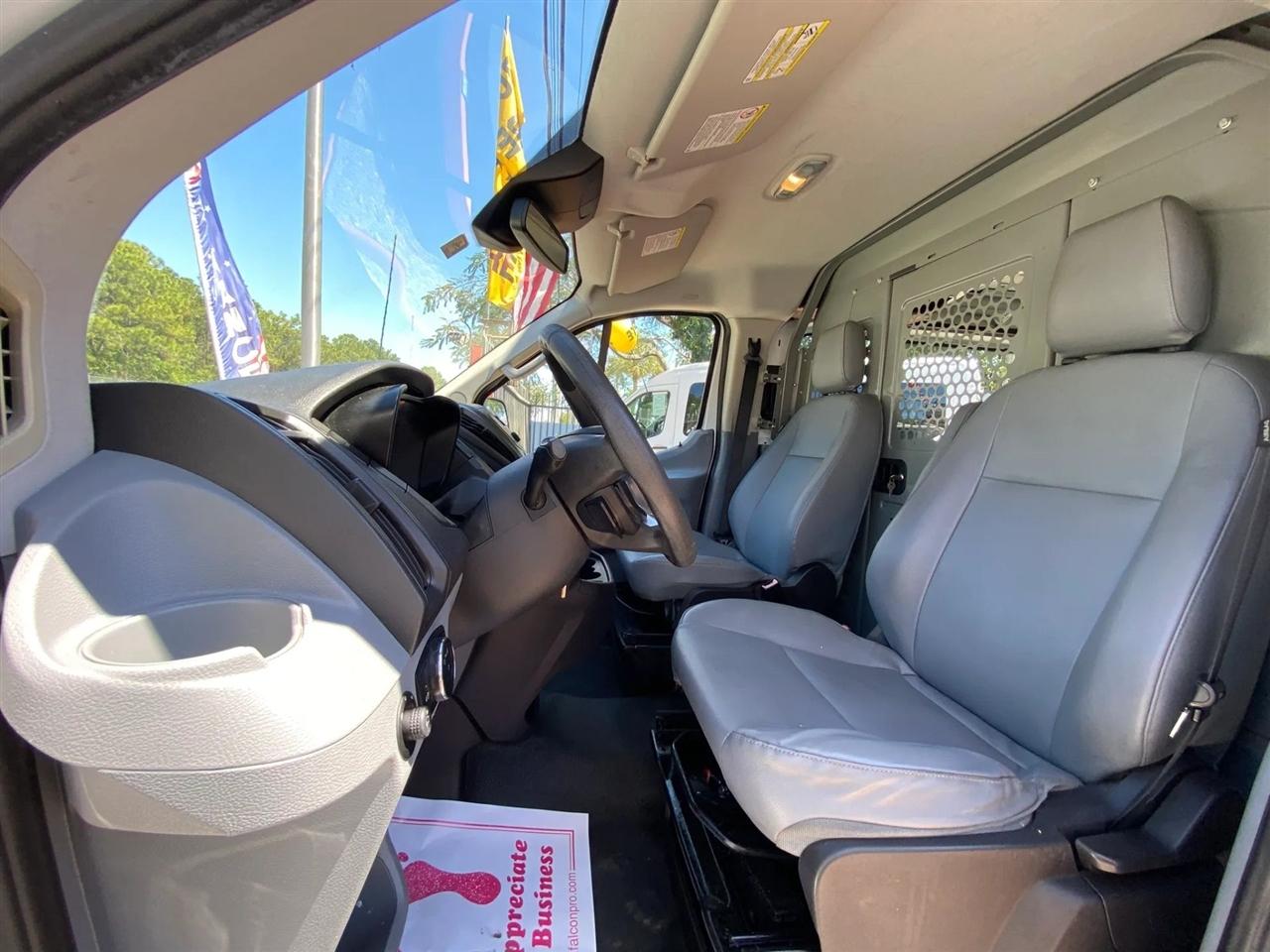 Ford Transit 250 Van Low Roof w/Sliding Pass. 130-in. WB 2016