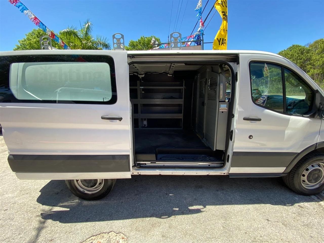 Ford Transit 250 Van Low Roof w/Sliding Pass. 130-in. WB 2016