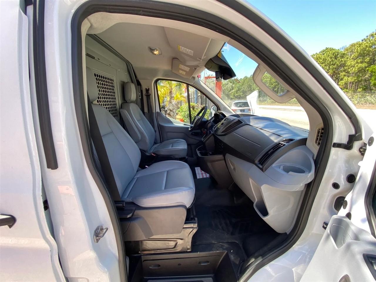 Ford Transit 250 Van Low Roof w/Sliding Pass. 130-in. WB 2016