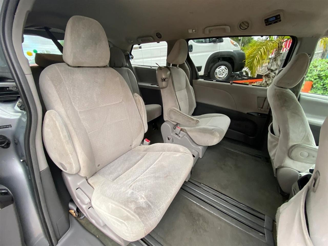 Toyota Sienna LE FWD 8-Passenger V6 2015