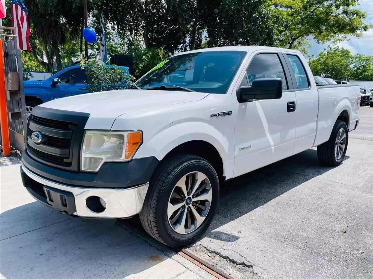 Ford F-150 XL SuperCab 6.5-ft. Bed 2WD 2013