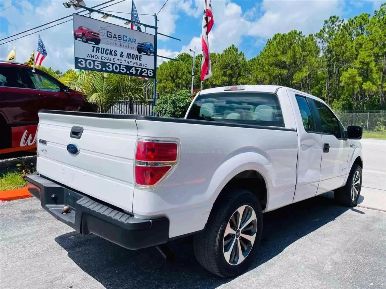 Ford F-150 XL SuperCab 6.5-ft. Bed 2WD 2013