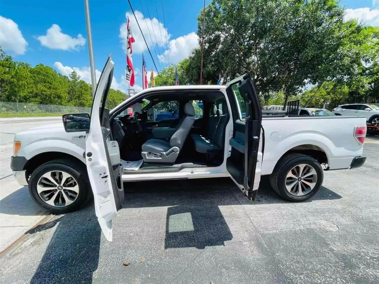 Ford F-150 XL SuperCab 6.5-ft. Bed 2WD 2013