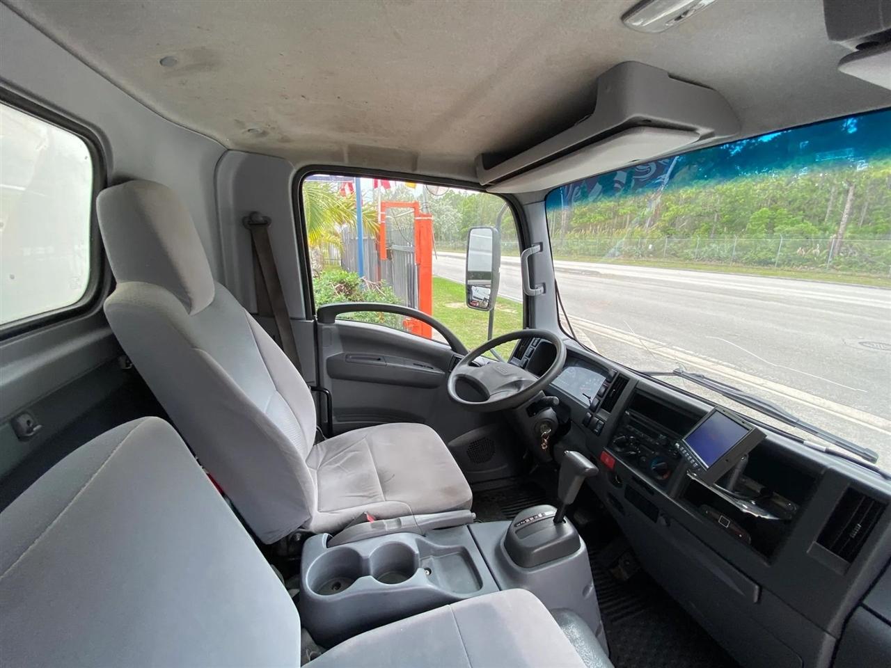 Isuzu NPR HD  2019
