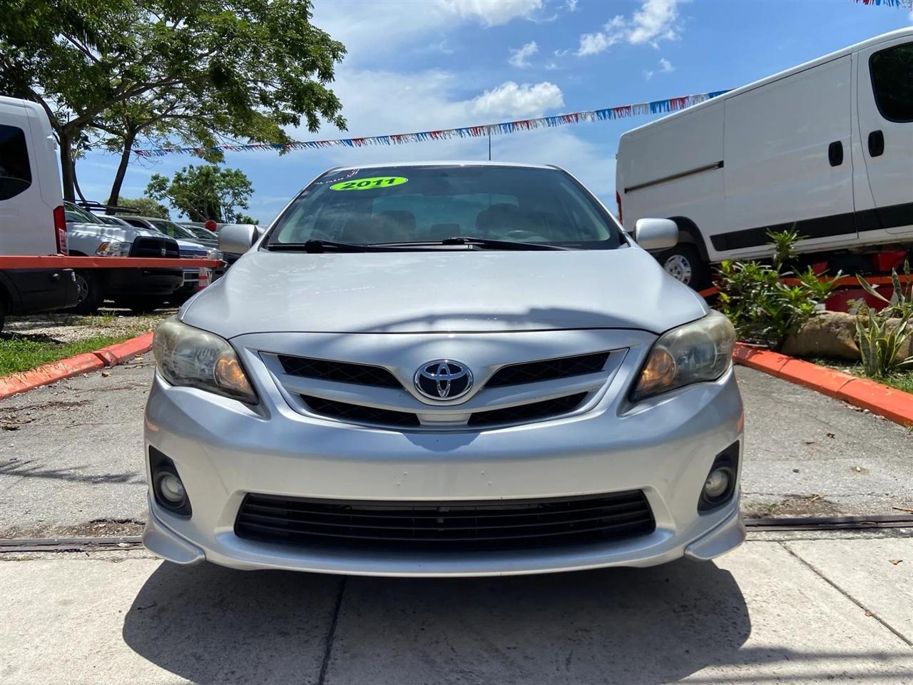 Toyota Corolla S 4-Speed AT 2011