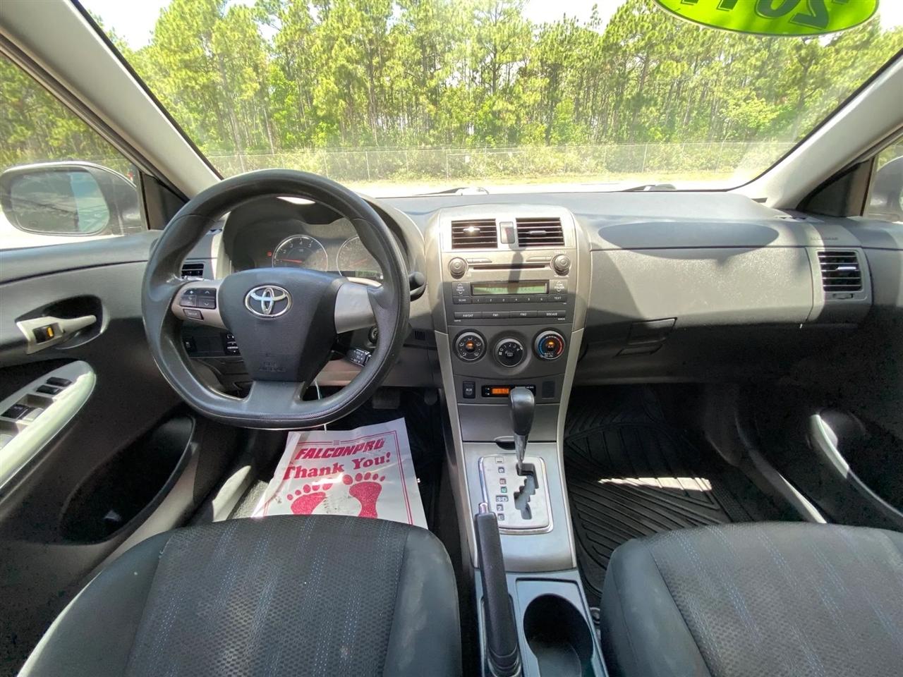 Toyota Corolla S 4-Speed AT 2011