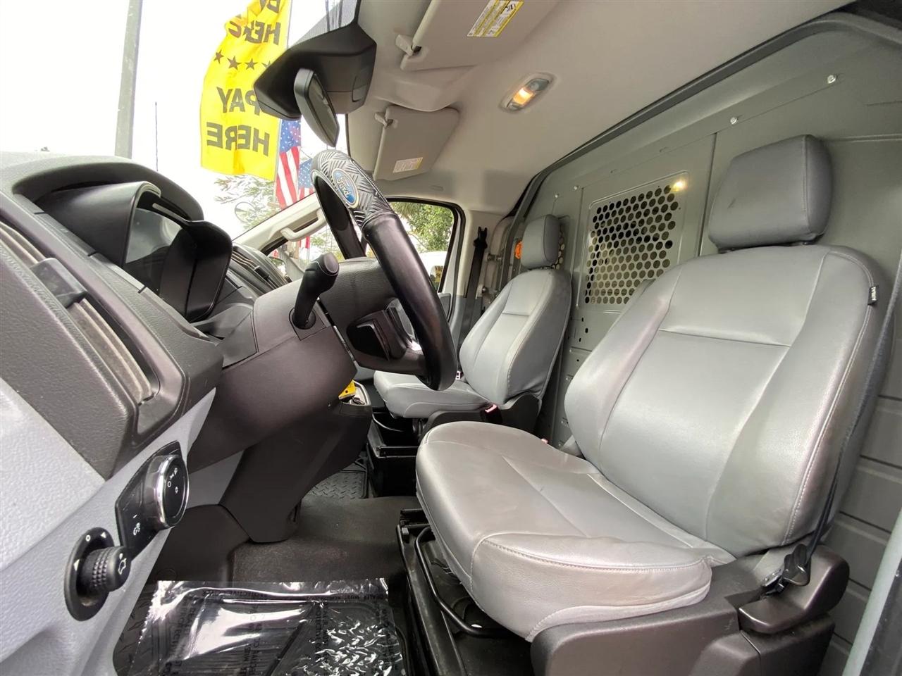 Ford Transit 150 Van Low Roof 60/40 Pass. 130-in. WB 2017