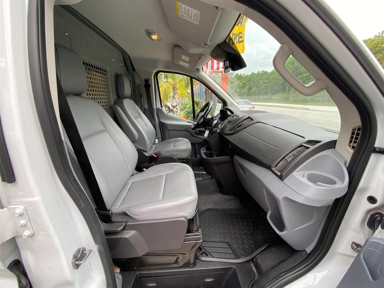Ford Transit 150 Van Low Roof 60/40 Pass. 130-in. WB 2017
