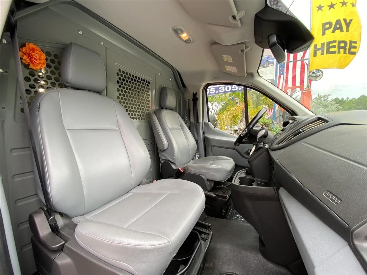 Ford Transit 150 Van Low Roof 60/40 Pass. 130-in. WB 2017
