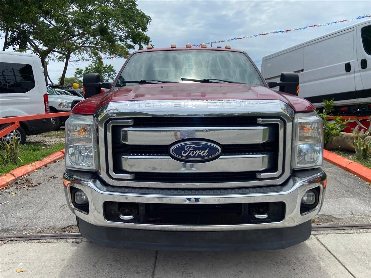 Ford F-250 SD XL Crew Cab 4WD 2013