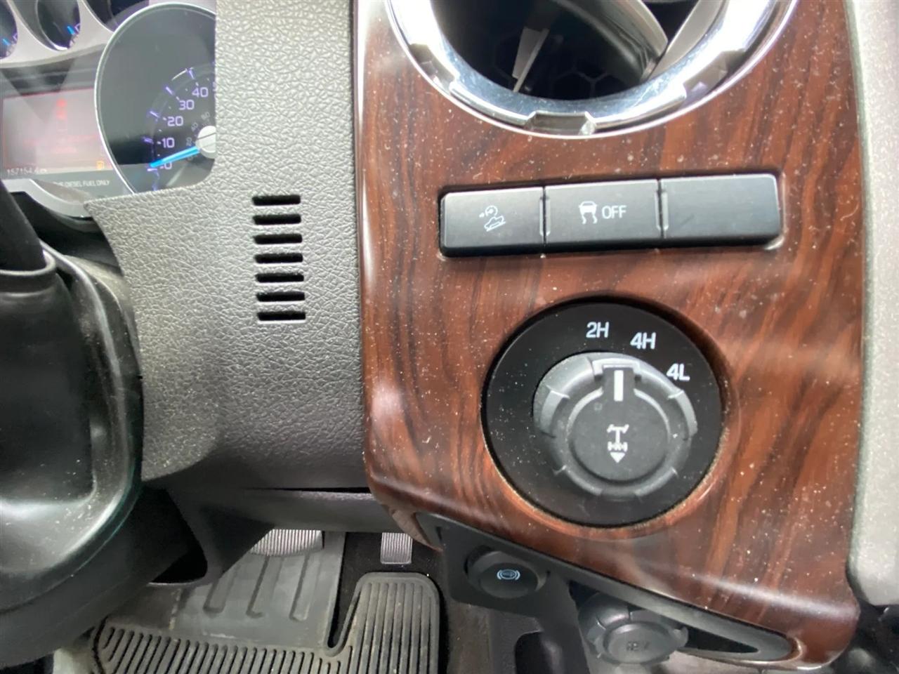 Ford F-250 SD XL Crew Cab 4WD 2013