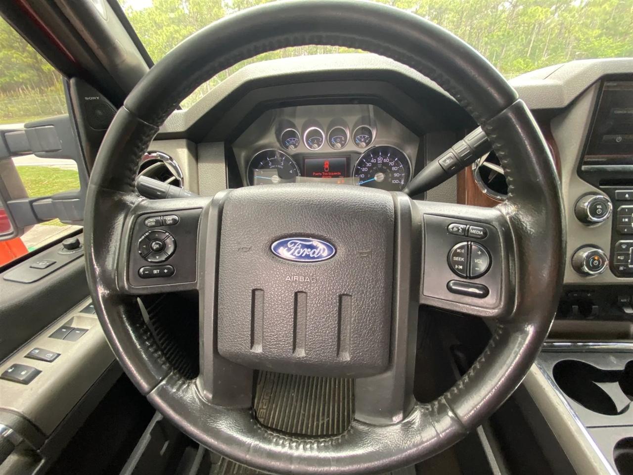Ford F-250 SD XL Crew Cab 4WD 2013