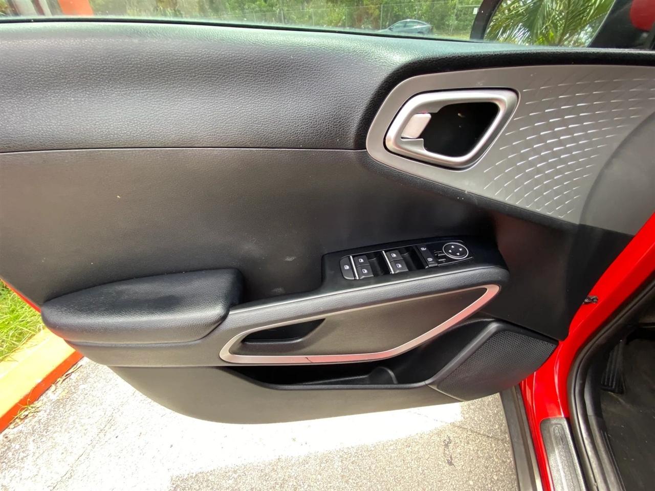 Kia Soul LX CVT 2020