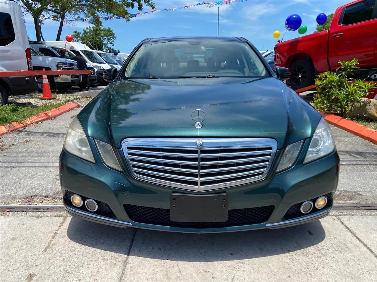 Mercedes-Benz E-Class E350 Sedan 4MATIC 2010