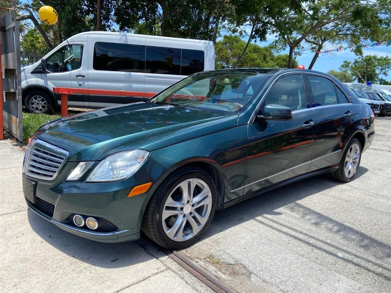 Mercedes-Benz E-Class E350 Sedan 4MATIC 2010