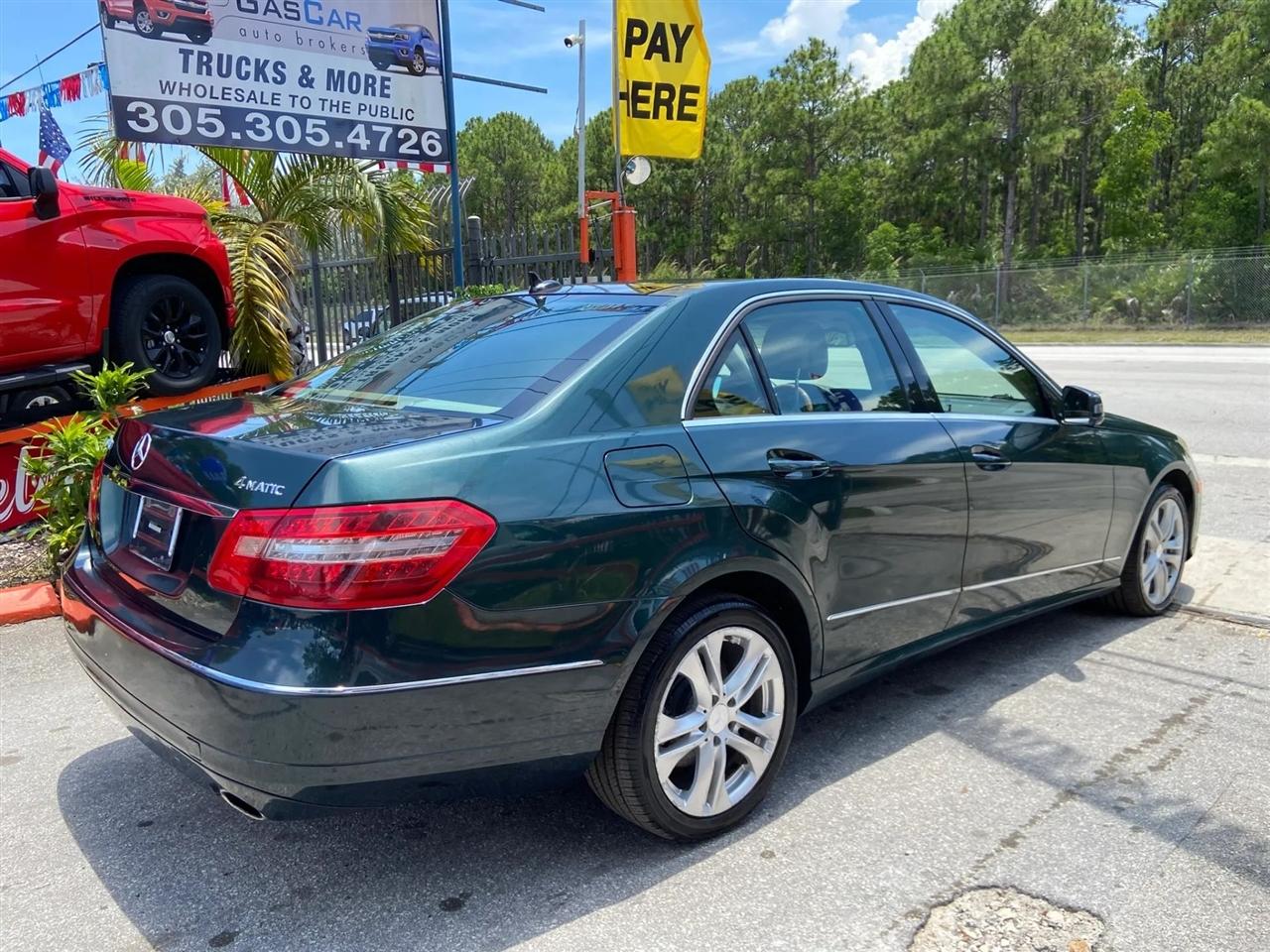 Mercedes-Benz E-Class E350 Sedan 4MATIC 2010