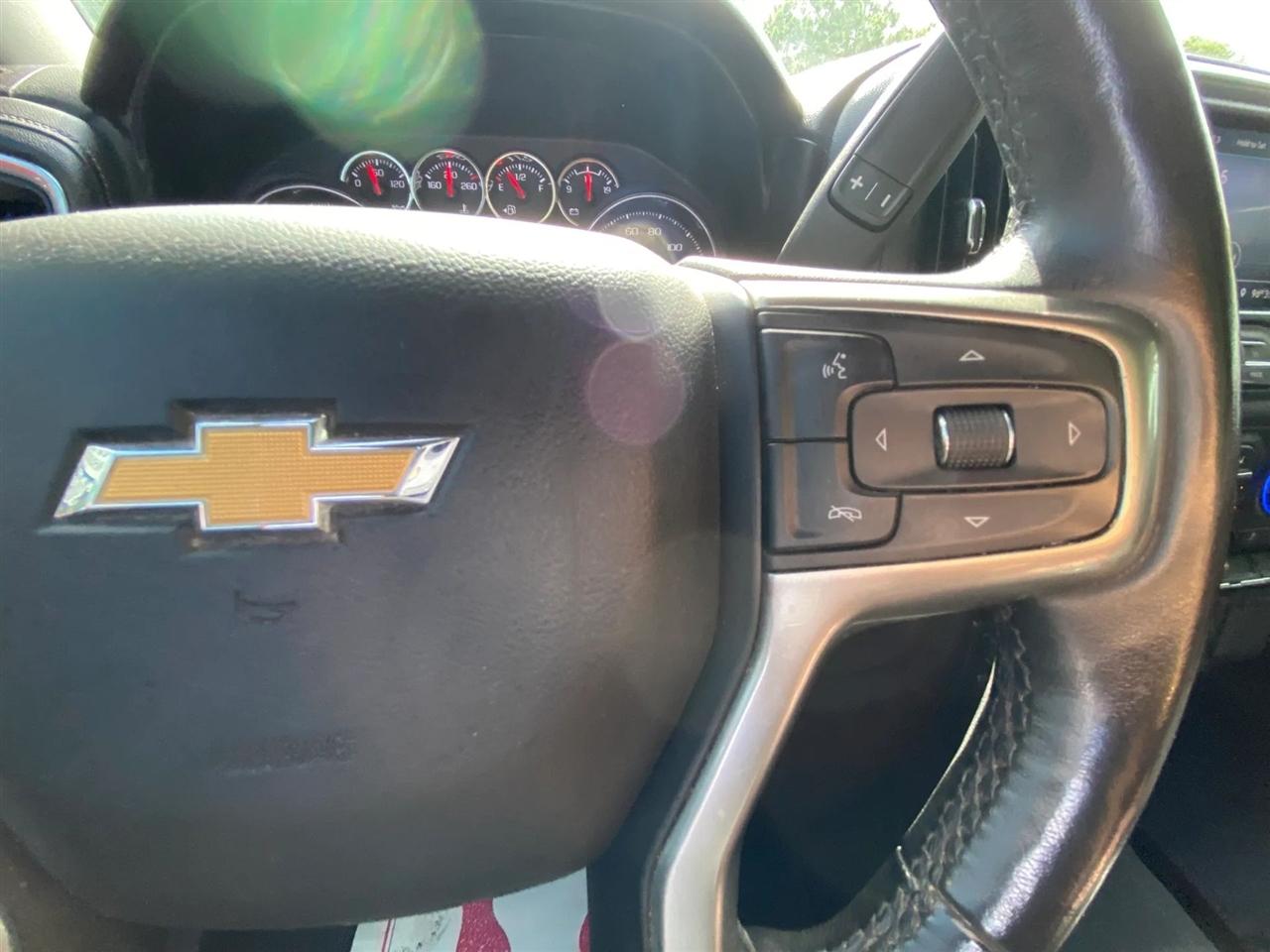 Chevrolet Silverado 1500 LT Crew Cab 4WD 2020