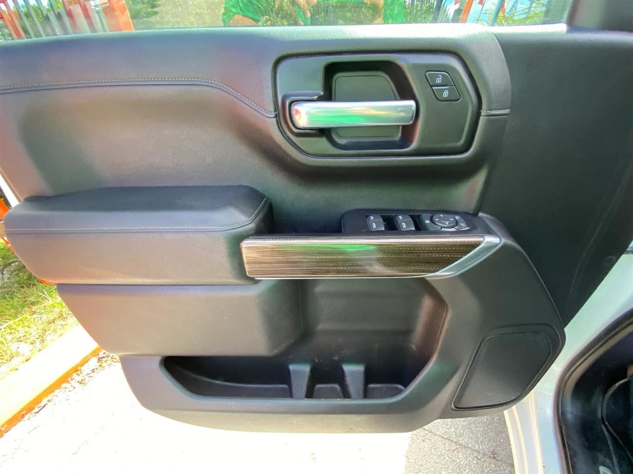 Chevrolet Silverado 1500 LT Crew Cab 4WD 2020
