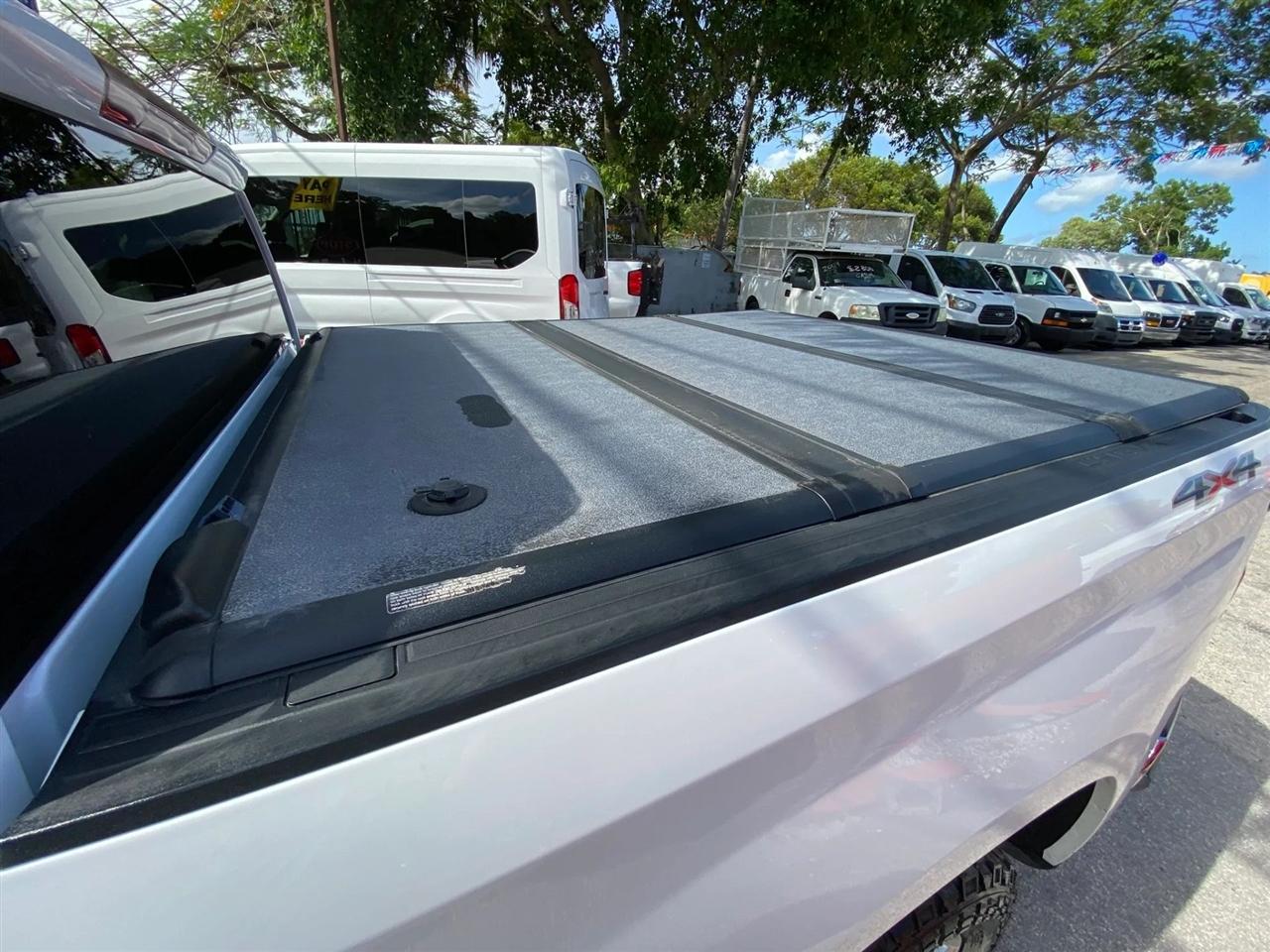 Chevrolet Silverado 1500 LT Crew Cab 4WD 2020