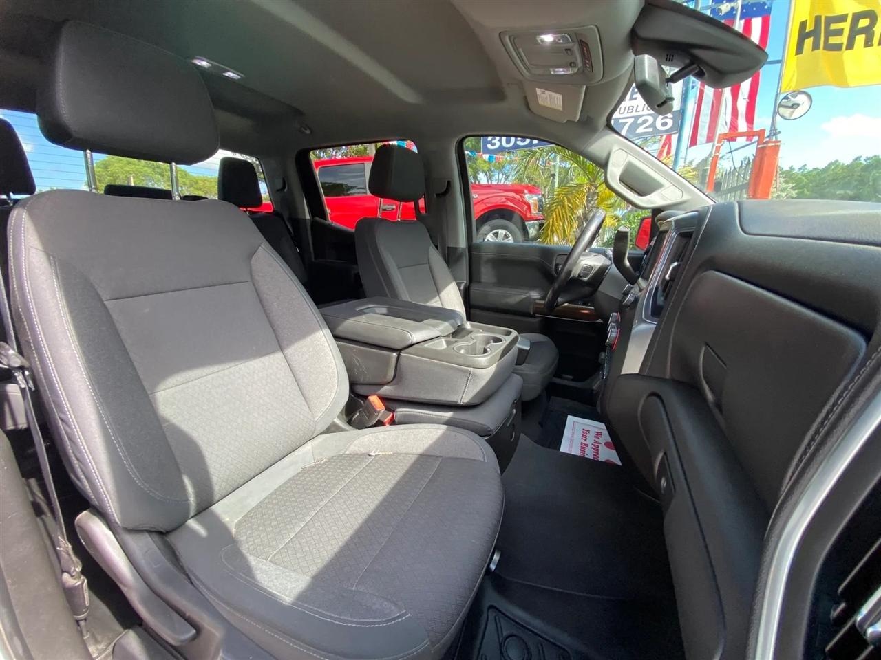Chevrolet Silverado 1500 LT Crew Cab 4WD 2020