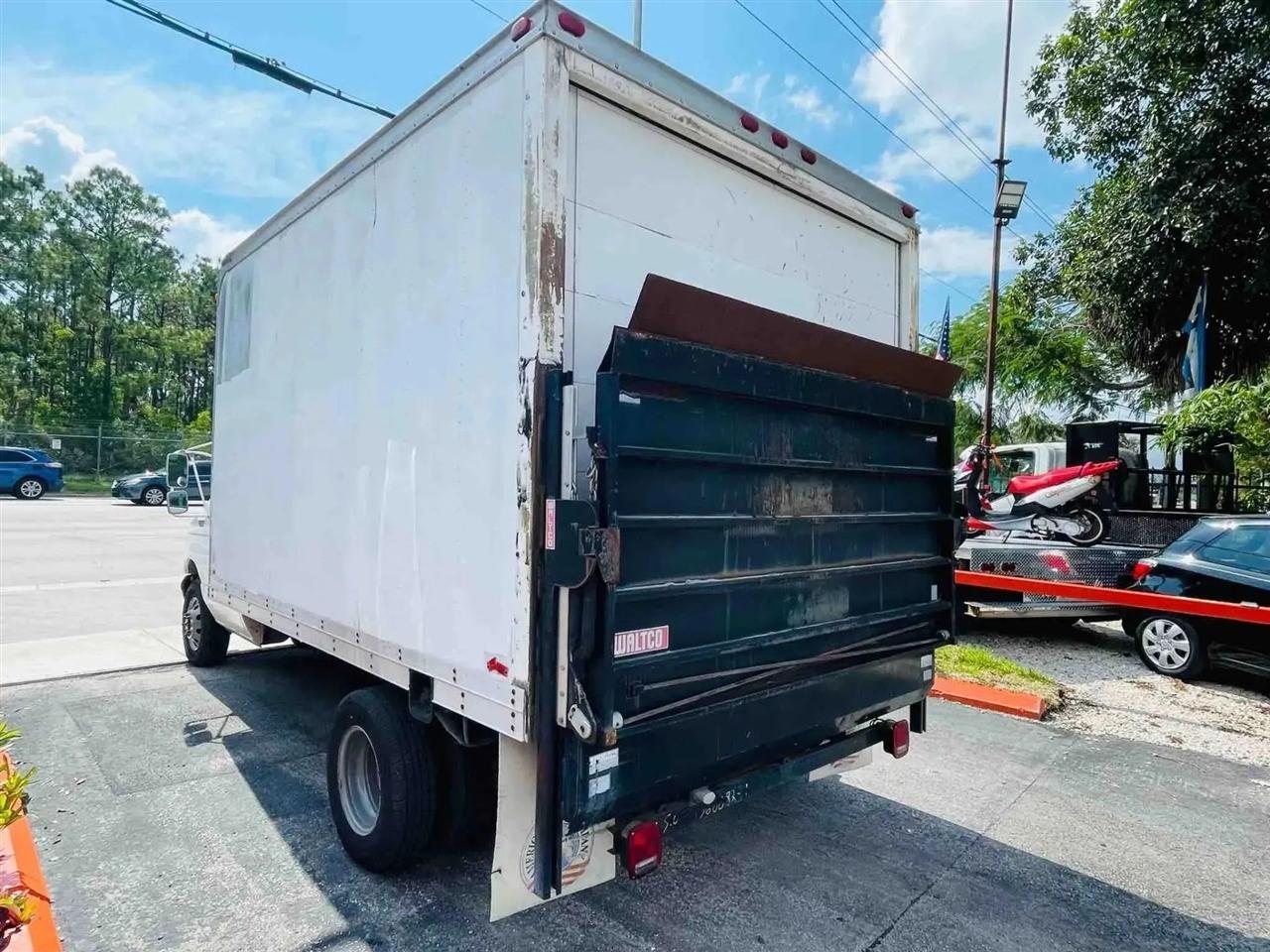 Ford Econoline E-450 2000