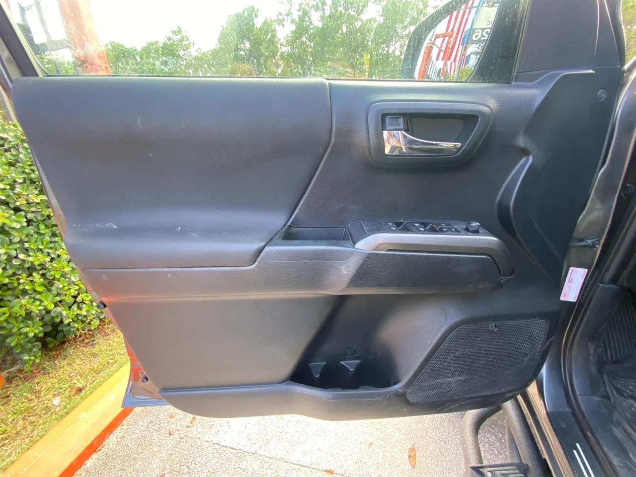 Toyota Tacoma SR5 Double Cab Super Long Bed V6 6AT 2WD 2019